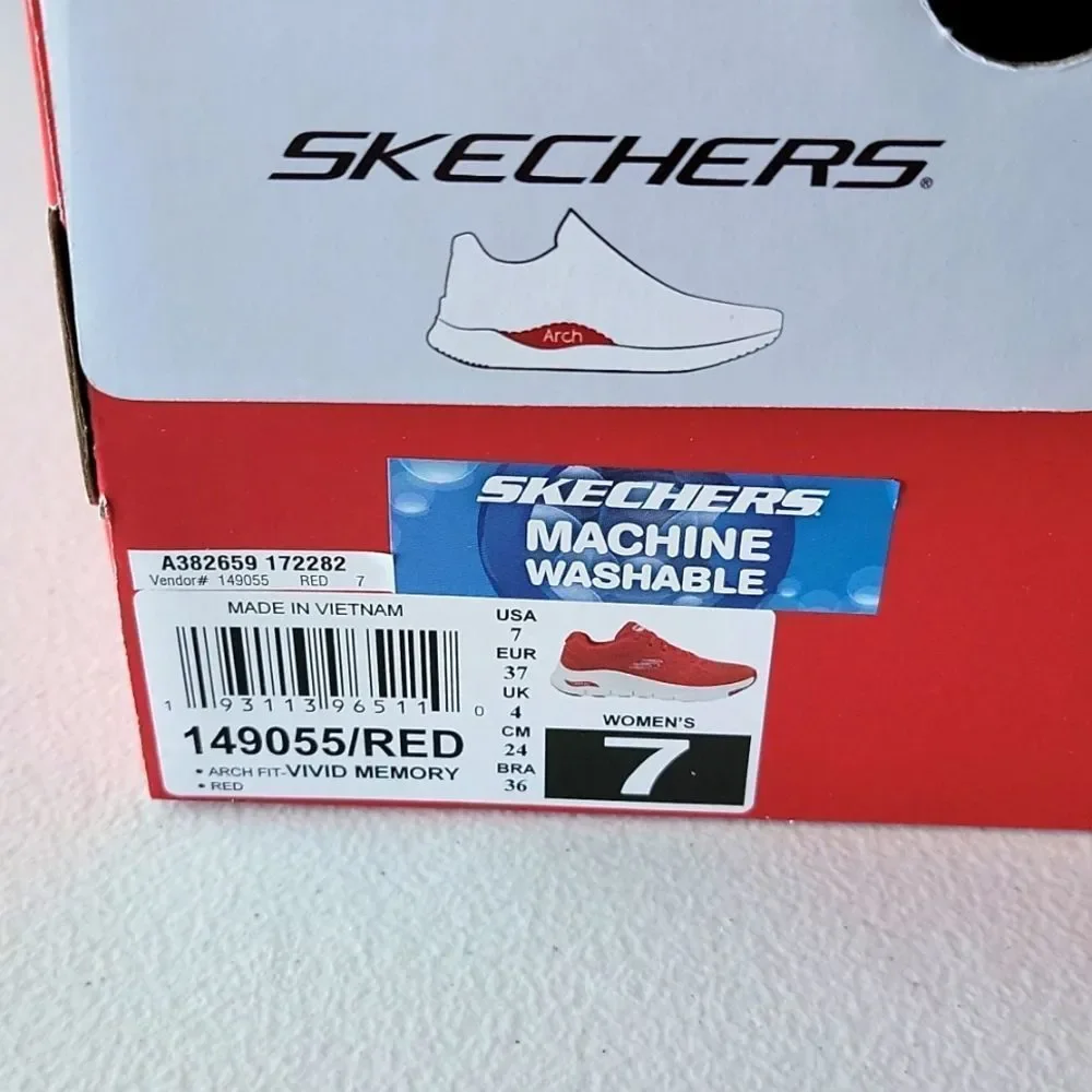 Skechers reposhing this